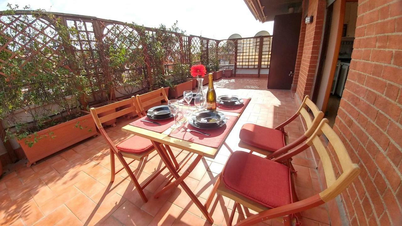 Terrace22 - Delizioso Attico Ben Collegato Lägenhet Rom